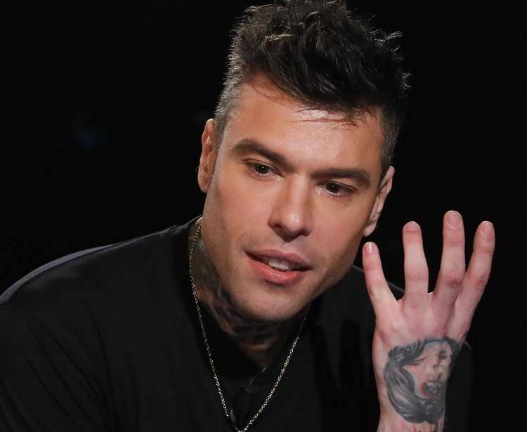 Fedez e Chiara Ferragni, il tradimento e la ‘confessione’: “Non sono un santo”