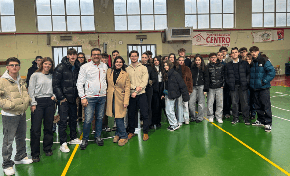 Sensibilizzare alla donazione di sangue: il gruppo Fratres incontra gli studenti del liceo classico di Benevento – NTR24.TV