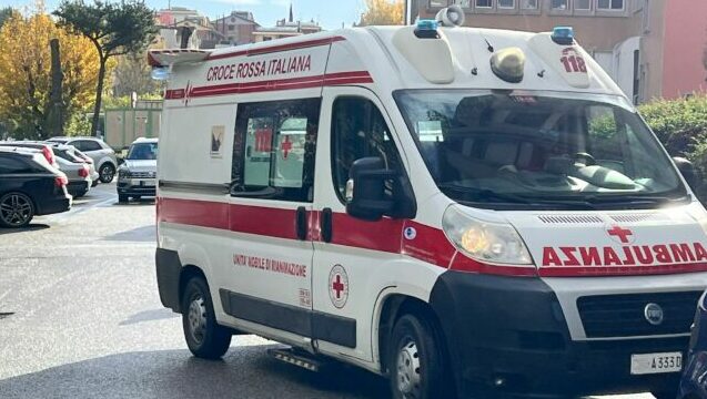 Benevento, auto contro palo in contrada Pino: muore 26enne – NTR24.TV