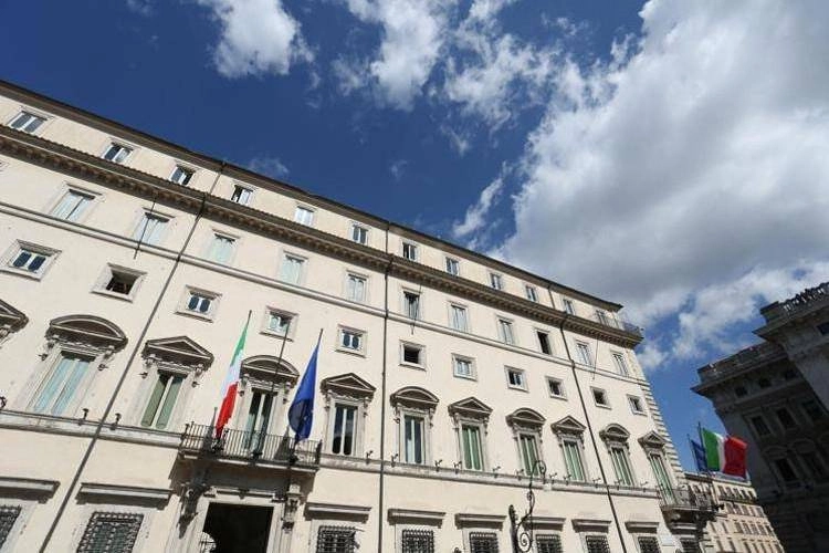 Spionaggio giornalisti e attivisti, Palazzo Chigi: "Questione grave, escluso controllo intelligence"