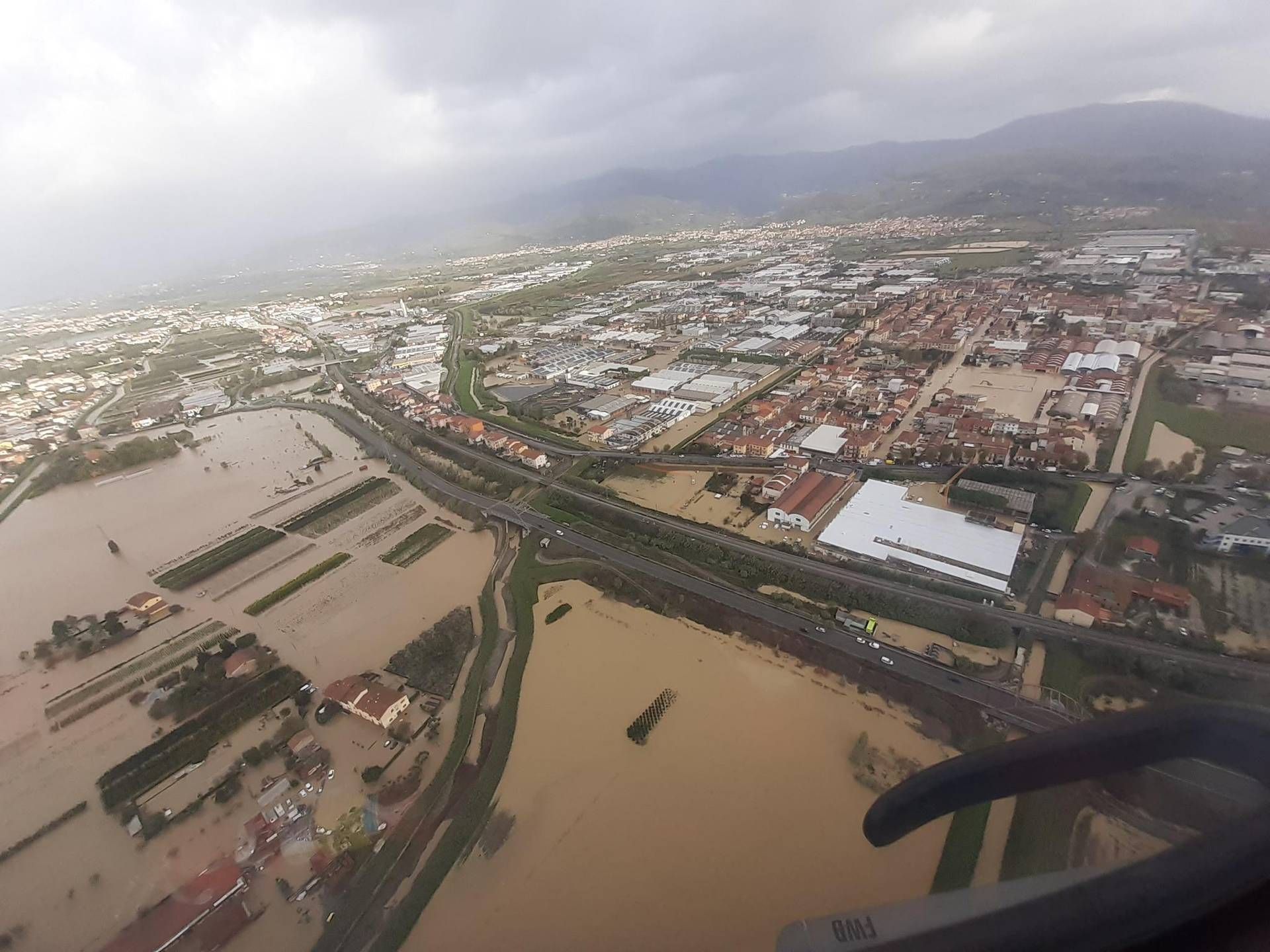 Alluvione Toscana 2023, omicidio e disastro colposo: 15 indagati