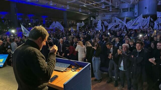 Lega: “Grande partecipazione alla manifestazione a Napoli con Salvini. Il partito si radica sempre di più” – NTR24.TV