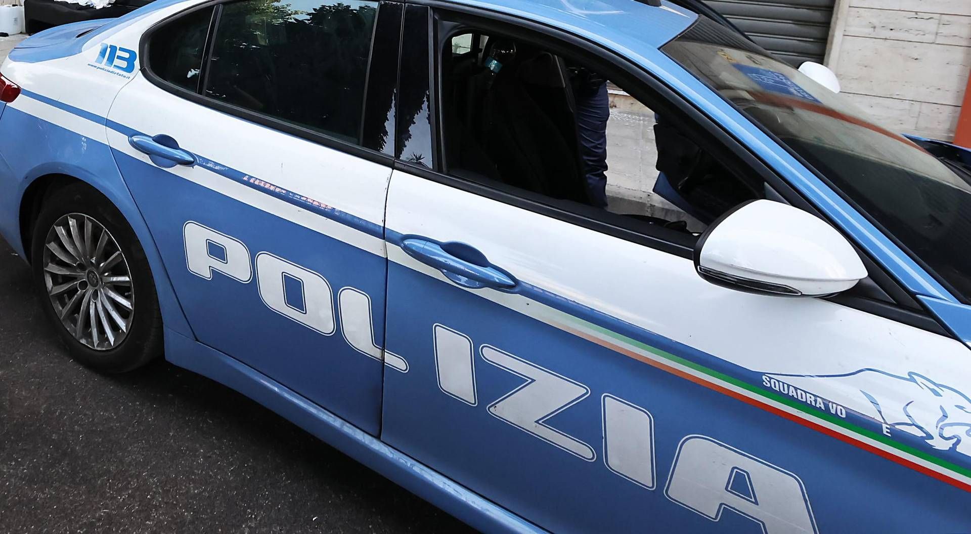 Va a casa del fidanzato 31enne a Fidene (Roma) e lo trova senza vita sul divano